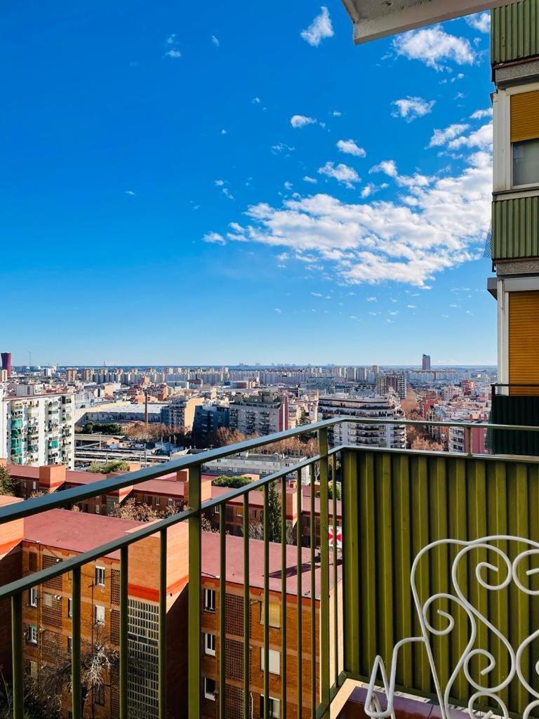 Alojamiento Calma L'Hospitalet de Llobregat Bagian luar foto
